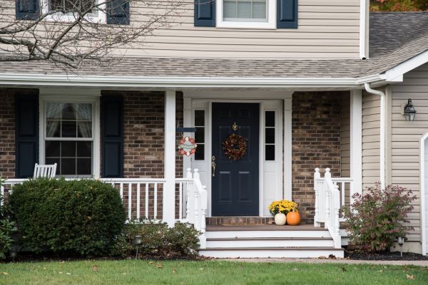 Cost of Front Deck Construction in Troy